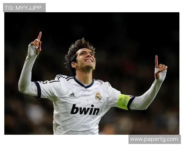 足球明星卡卡在绿茵场上的精彩瞬间与传奇故事回顾